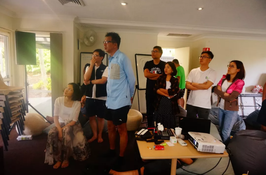 15525331337046982Fqm.jpg 复盘会.jpg